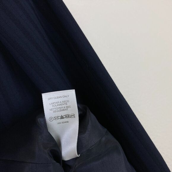 Liz Claiborne 3 Button Blazer Women's Size 10 Blue on Blue Striped Pockets - Picture 6 of 6